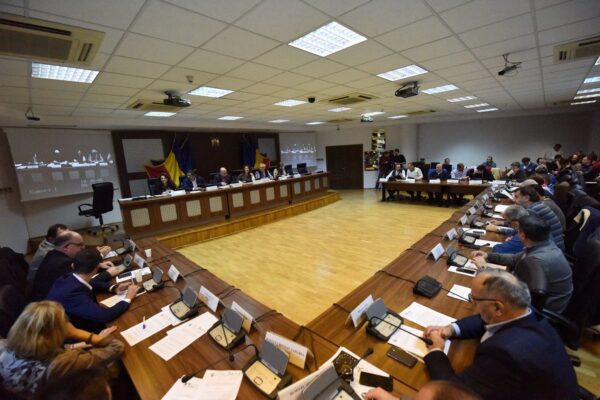 De ce nu a reușit Sectorul 2 să organizeze o licitație pentru salubritate în 10 ani