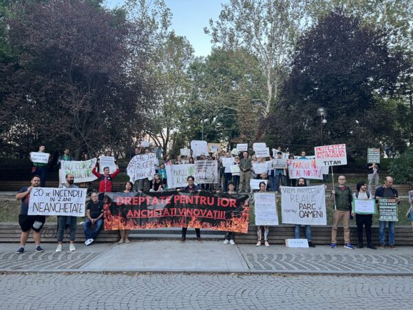 Protest cu portavoce în IOR: „Ați furat de toate, parcul nu se poate”