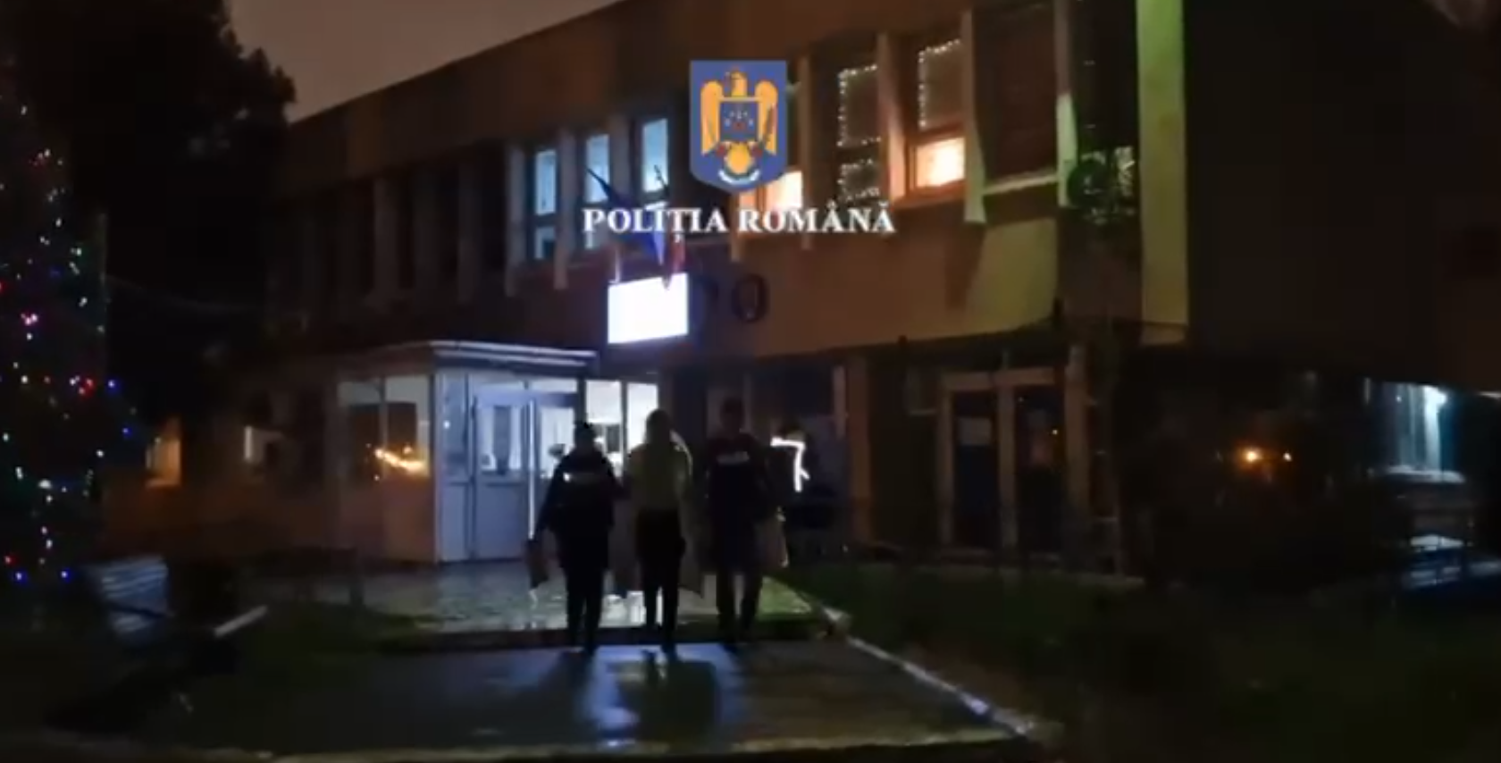Sector 3 | Nervoasă că a fost dată afară, a incendiat un autoturism. Îl viza pe cel al fostei şefe, dar a nimerit altă maşină