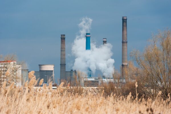 Revizia CET SUD lasă 158 blocuri fără apă caldă