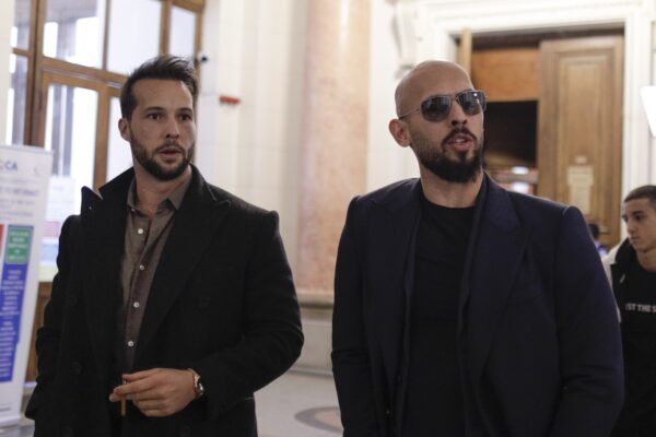 Noi percheziții la frații Tate. Foto:INQUAM_Photos_Octav_Ganea