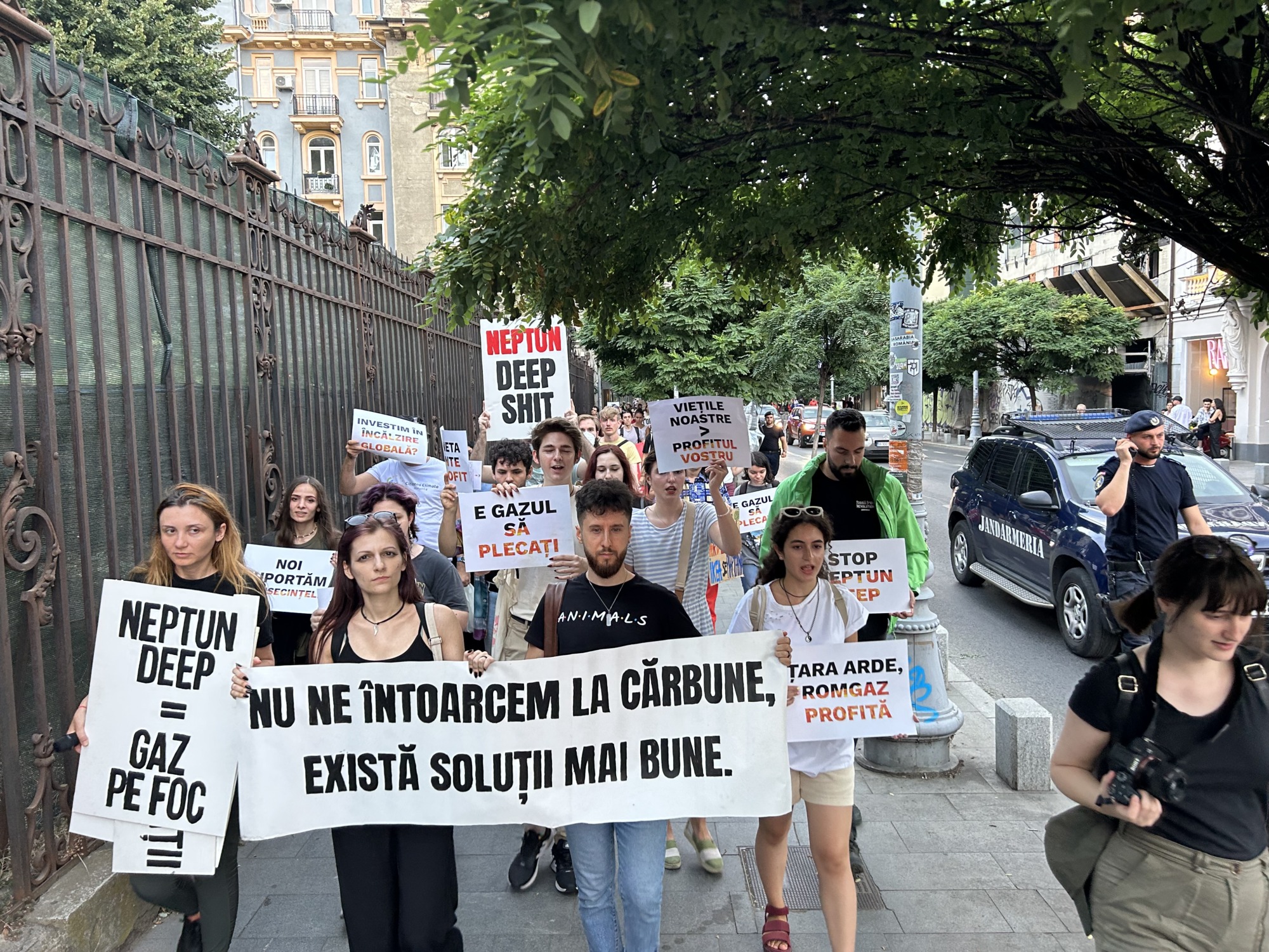 REPORTAJ | „Greva Globală pentru Climă”, între Guvern și Ministerul Energiei: «E „gazul” să plecați!»
