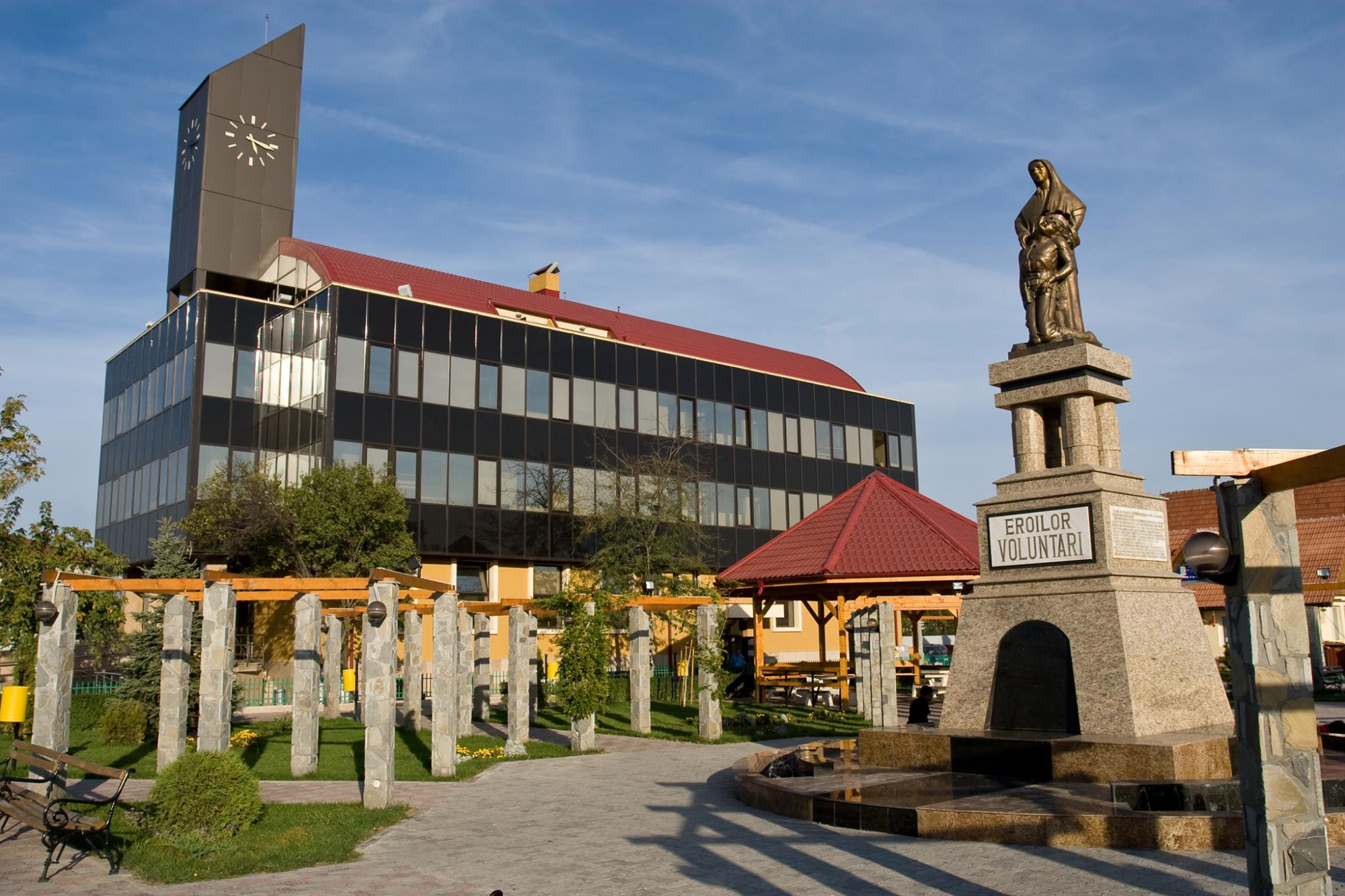 Florentin Pandele vrea să construiască un centru de asistență pentru bătrâni, în Voluntari. Banii vin de la Uniunea Europeană
