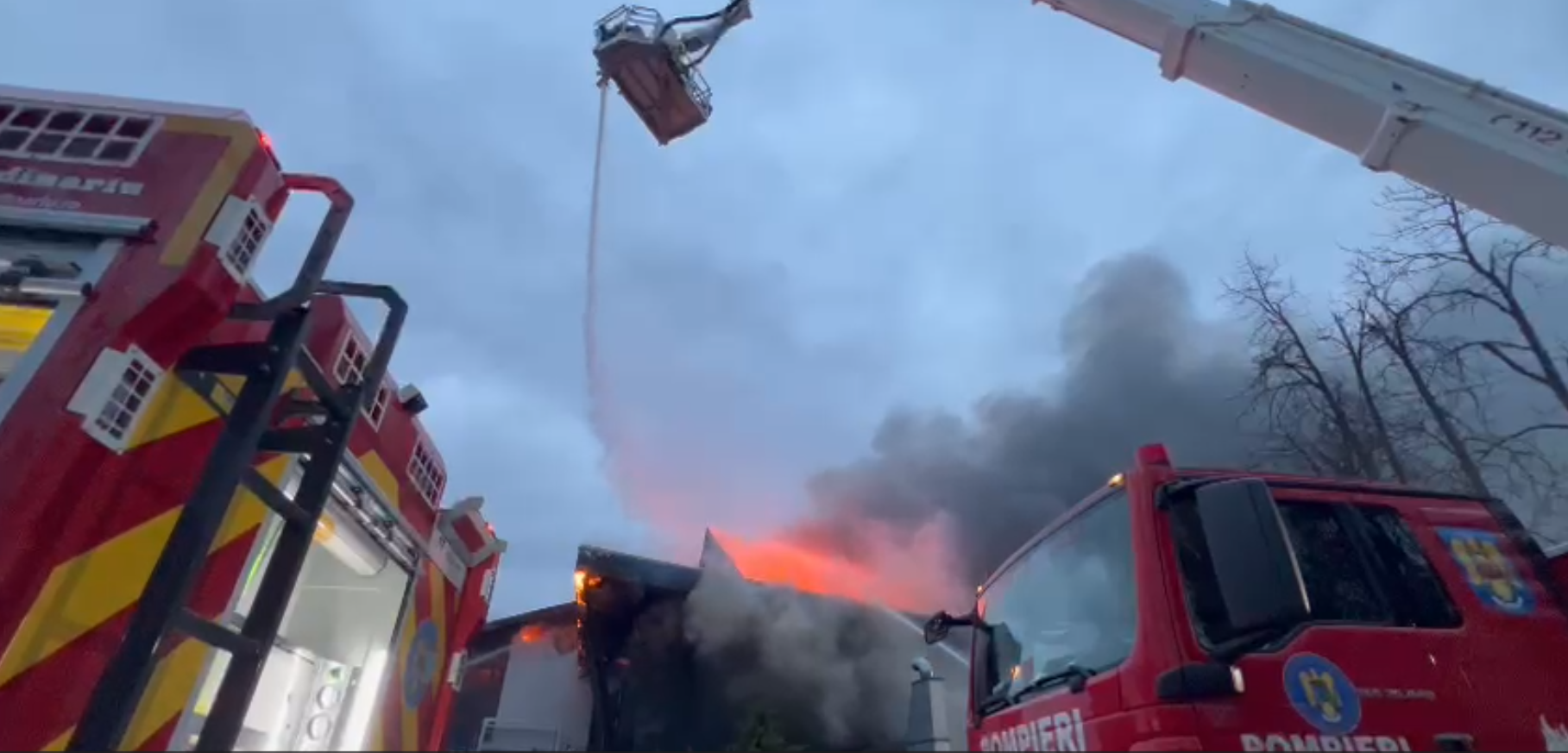 Flăcări la restaurantul din Snagov al lui Pescobar. Luase amendă în mai pentru lipsa autorizaţiei de securitate la incendiu