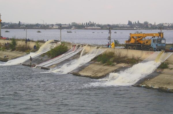 Pragurile de inundație ale Capitalei. Viitura de pe Dâmbovița din 2005 și cea de pe Râul Colentina din 2018