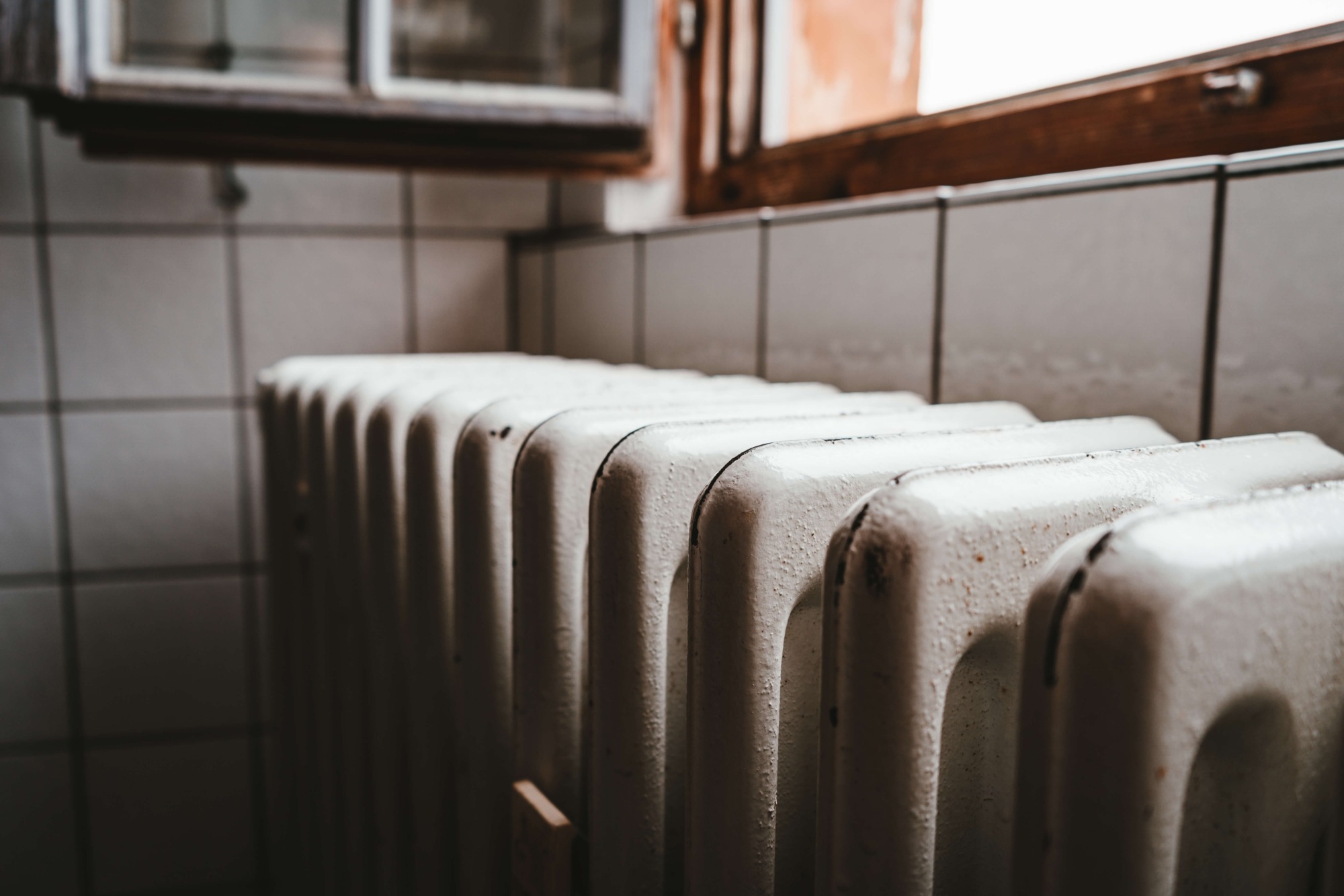 TERMOFICARE | 40.000 de contoare de energie noi, de peste 146 milioane de euro. Cheltuielile pentru „diverse și neprevăzute” se ridică la aproape șapte milioane de euro