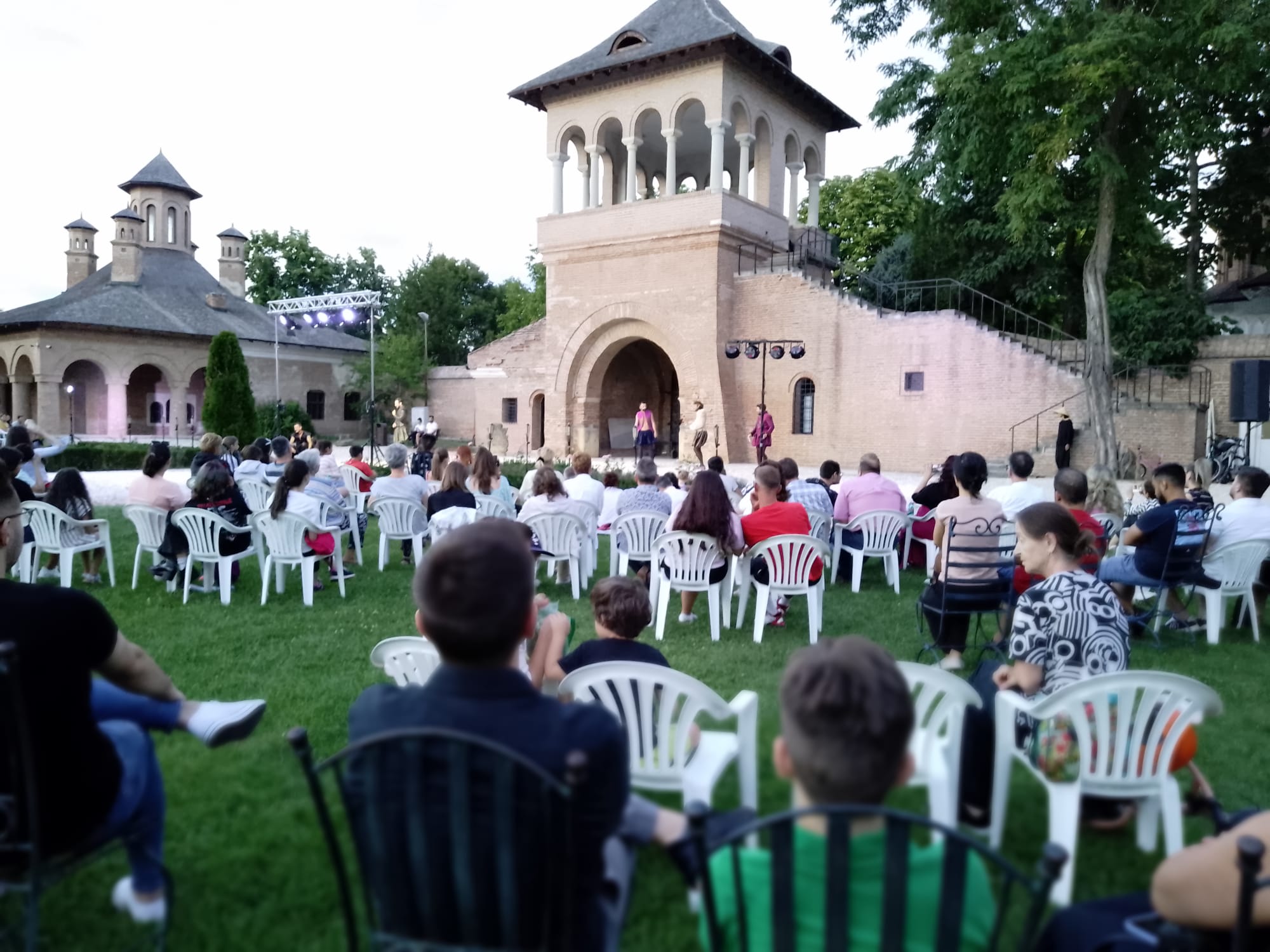 Shakespeare „în aer liber”, la Palatul Mogoșoaia