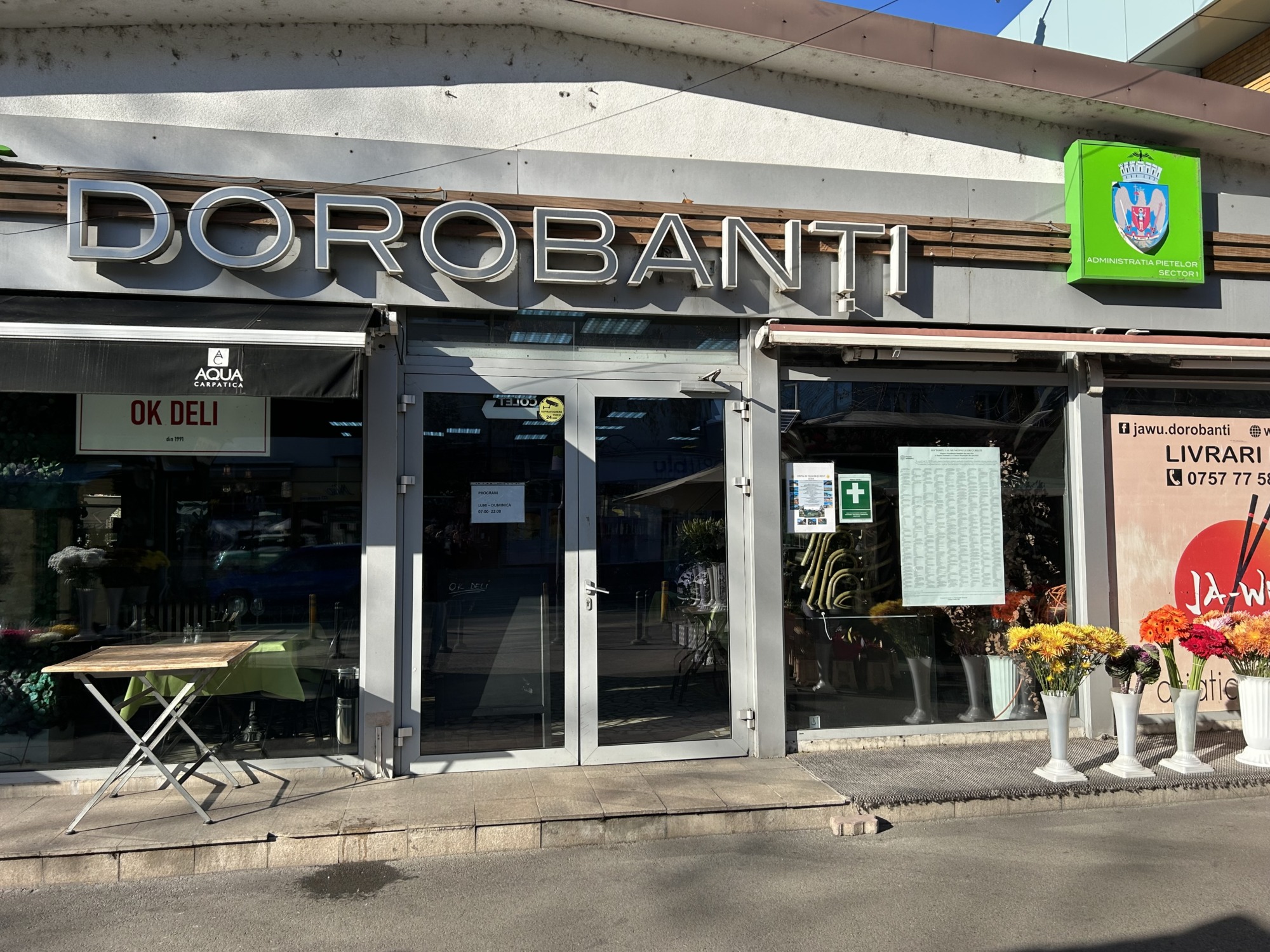 REPORTAJ | Un oraș şi două lumi. Cum s-a reflectat ziua votului în Pieţele Dorobanţi şi Rahova: „E perfect. Iubim Bucureștiul”