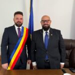 Cristian Popescu Piedone este încă primar la Sectorul 5. Oficial, e fiul său edil