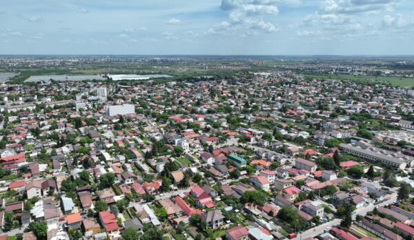 „Regretă cineva că s-a mutat lângă București?”. Foto: grupul Popești Leordeni