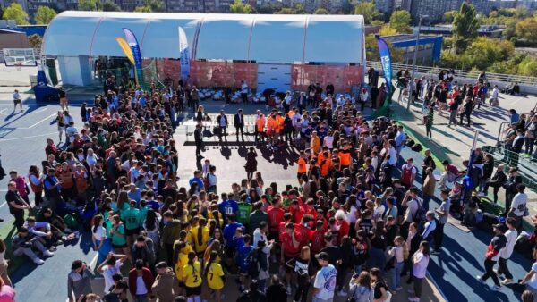 program de voluntariat pentru liceeni