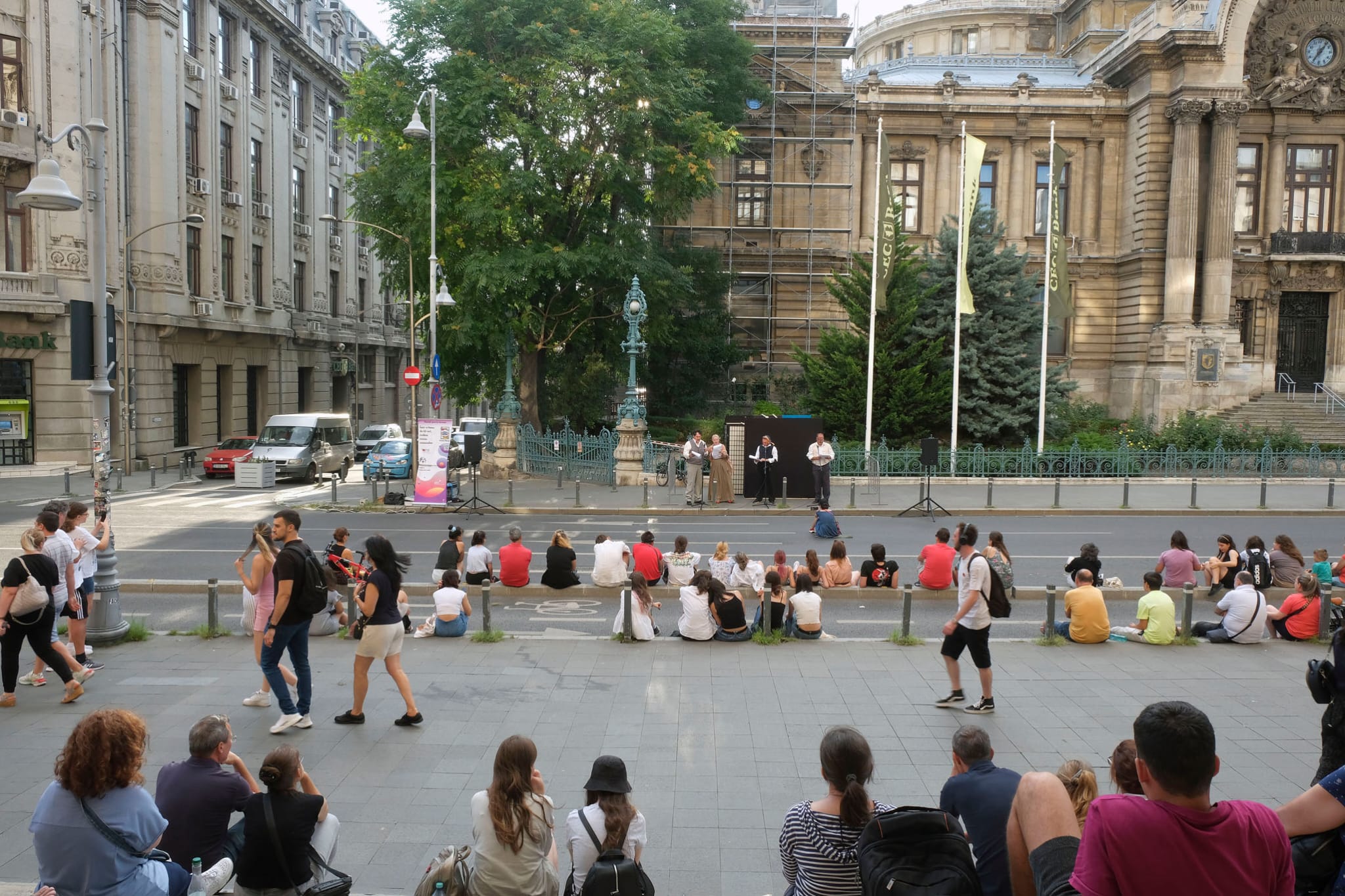 Promenadă urbană pe Calea Victoriei