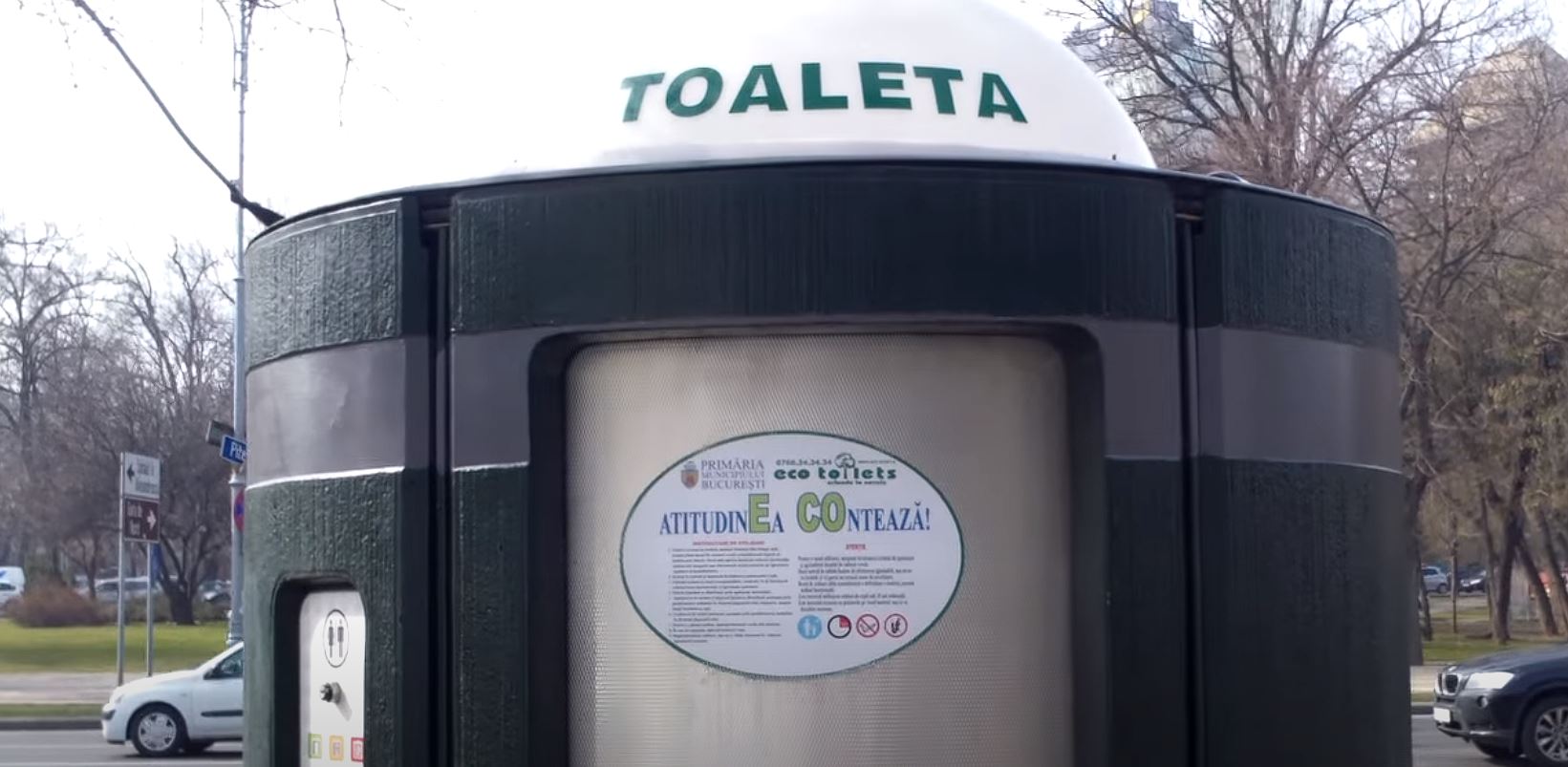 EDITORIAL | Încă un pic, încă un pic, până la o toaletă publică