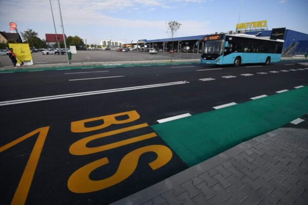 Trei noi blocuri cu 11 etaje, construite lângă cel mai nou bulevard din Sectorul 6. Foto: Primăria Sectorului 6